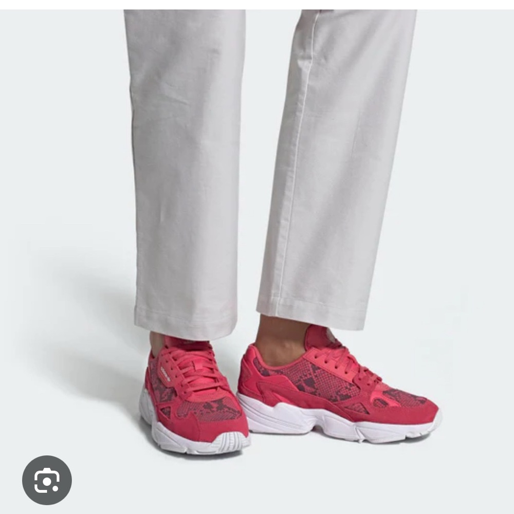adidas Women's Vibrant Pink Sneakers